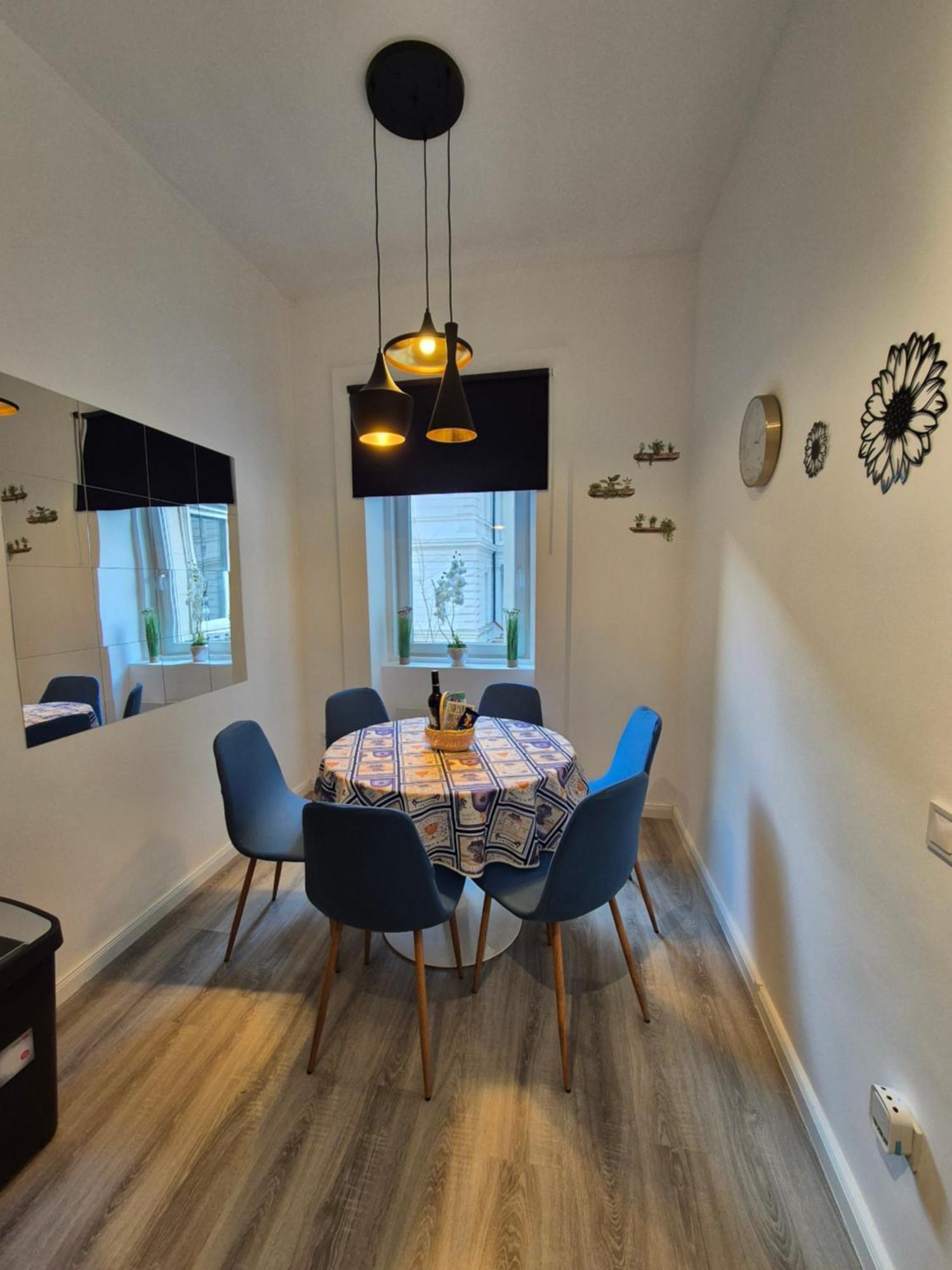 Damjanich 51- Lovely 3bedroom Appartement Boedapest